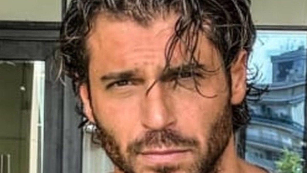 Can Yaman a San Valentino Torio - 
