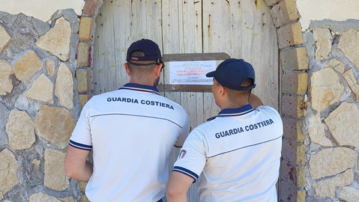 Sequestrate 10 villette vacanza sul mare: sono tutte abusive