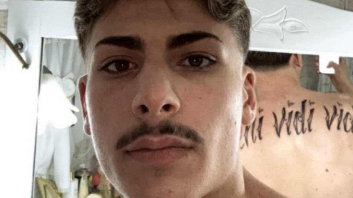 Incensurato ucciso a 21 anni sotto casa - 