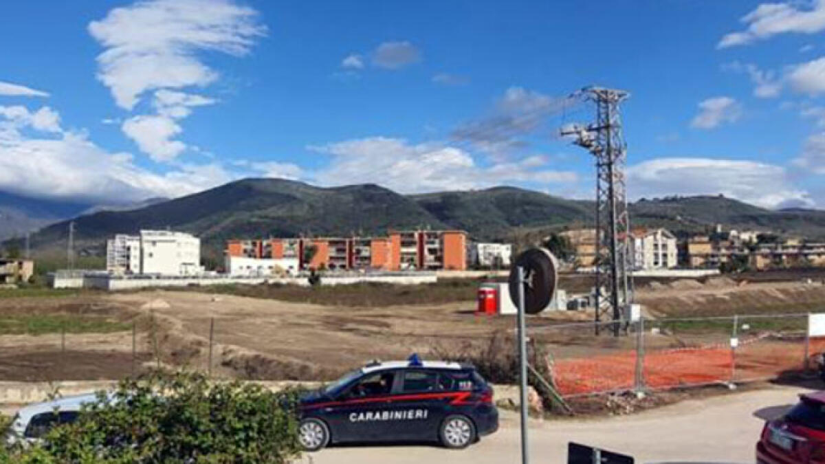 Sequestrato complesso abusivo con 162 case - 