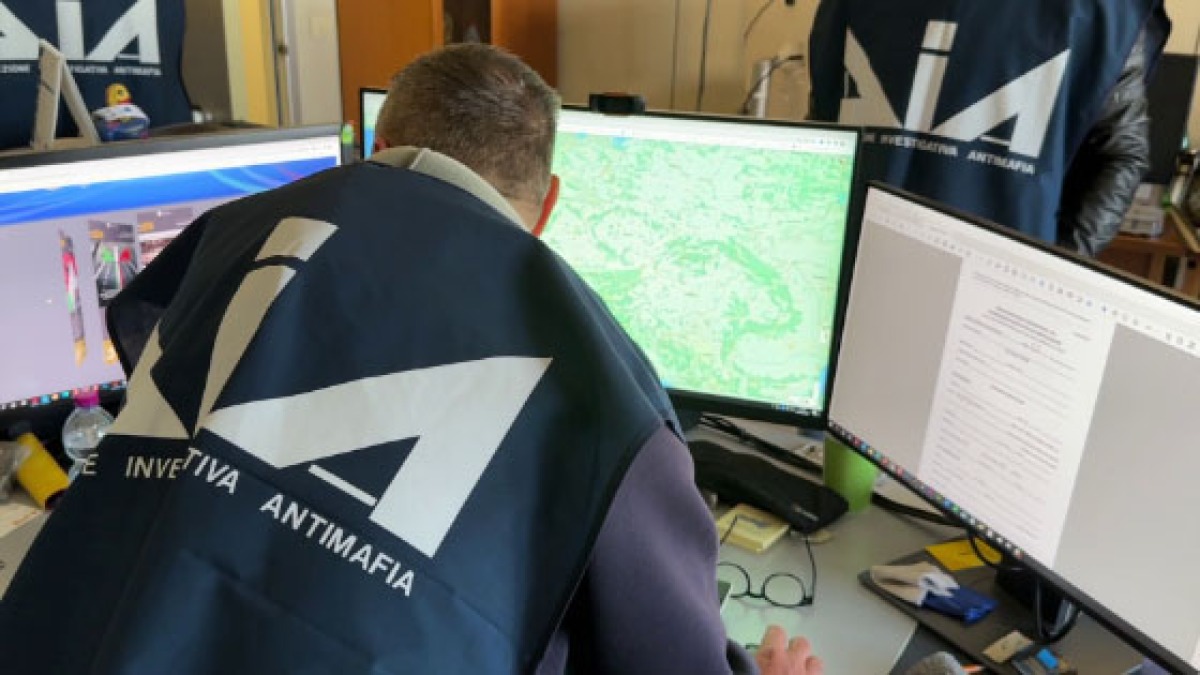 Intedettiva antimafia, ma l'azienda con sedi a Saviano e Ottaviano lavorava ancora - 