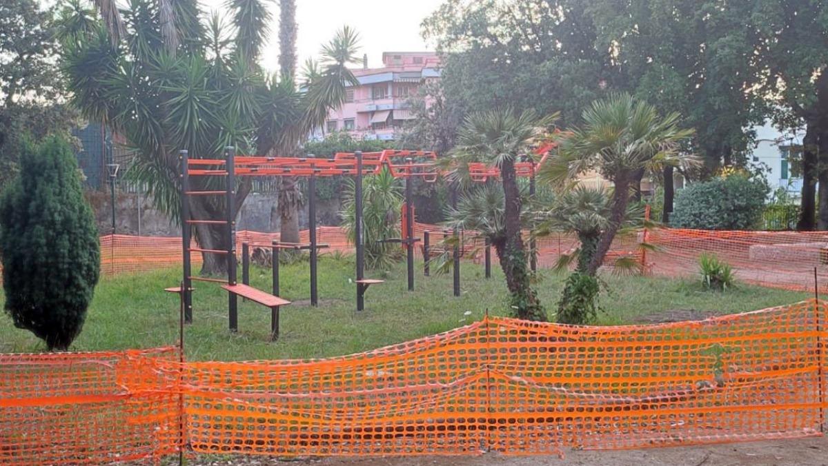 Scafati, ribellione contro il parco fitness in villa comunale - 