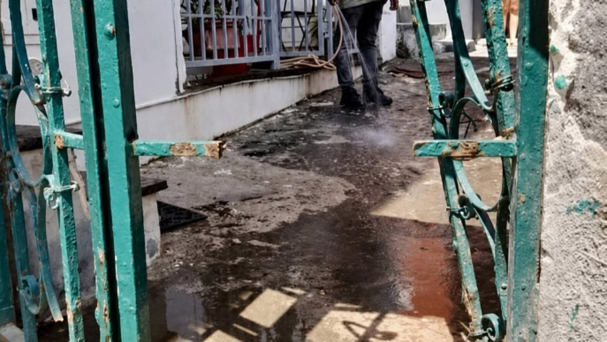 Distrutto il cancello di accesso alla spiaggia libera - 