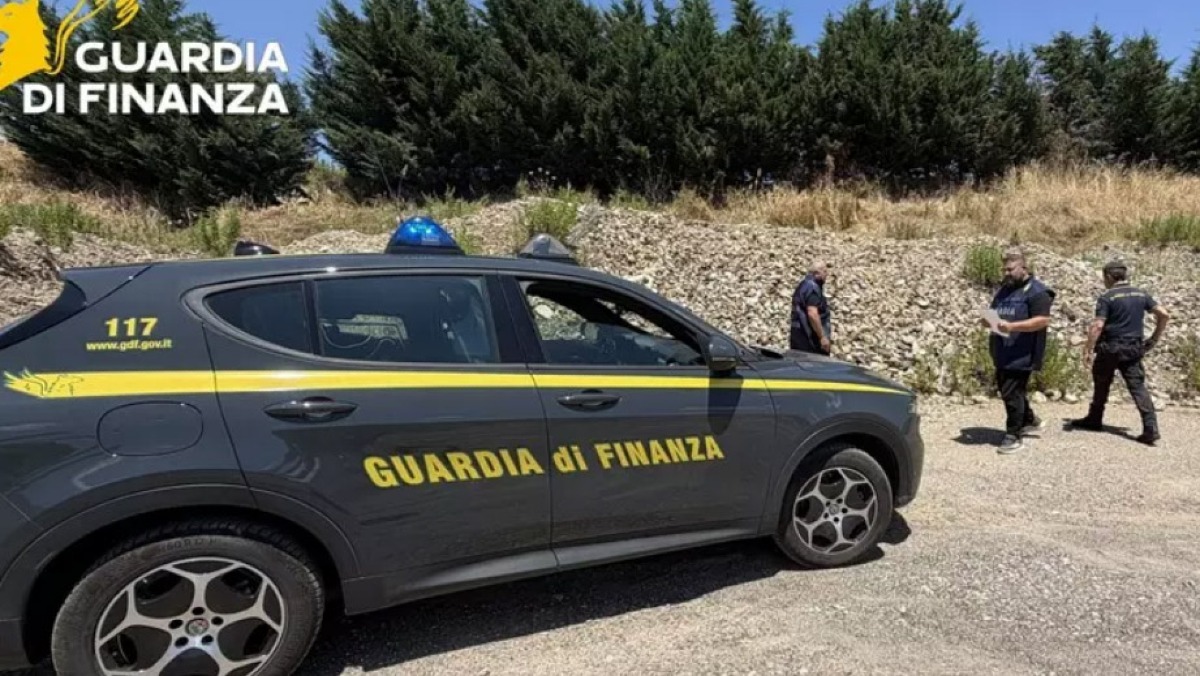 Sequestrata discarica abusiva di oltre 50mila metri quadri - 