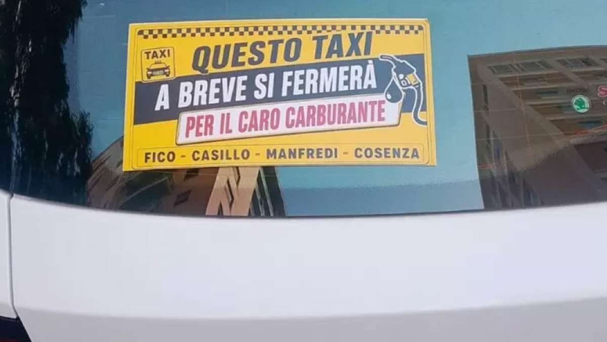 Su 900 taxi l'adesivo contro il caro-carburante - 