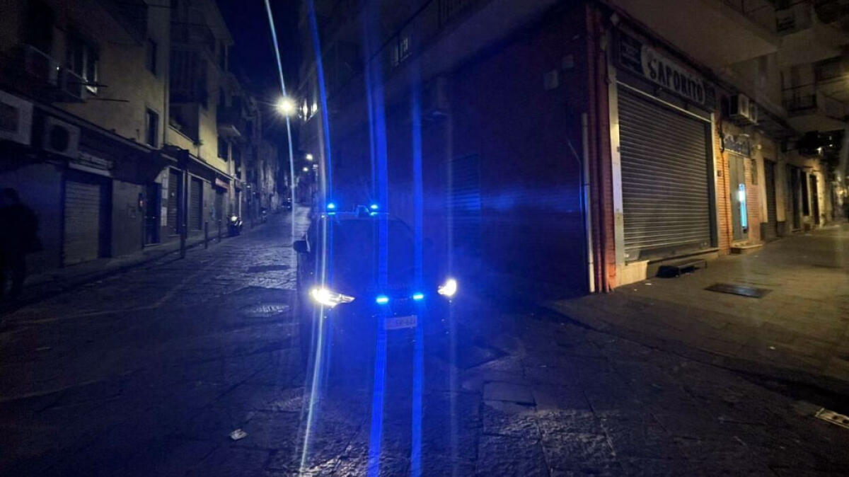 Prova a investire il rivale in amore, lui gli spara - 