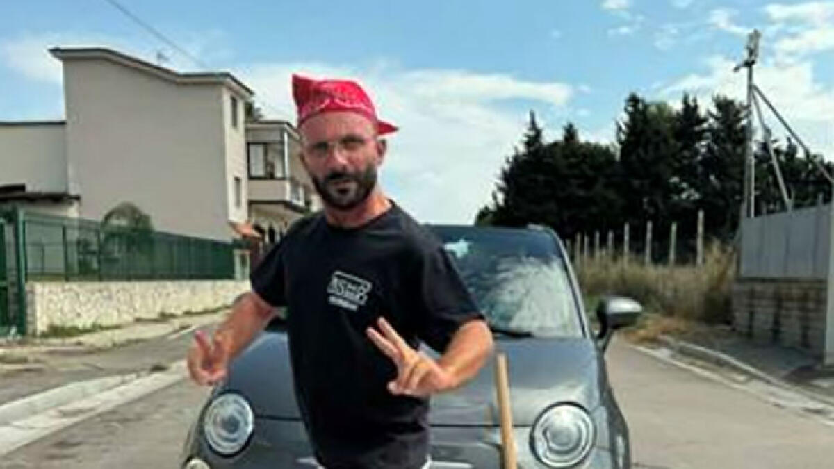 "Abbiamo venduto un'auto al sindaco", e scoppia il caso - 
