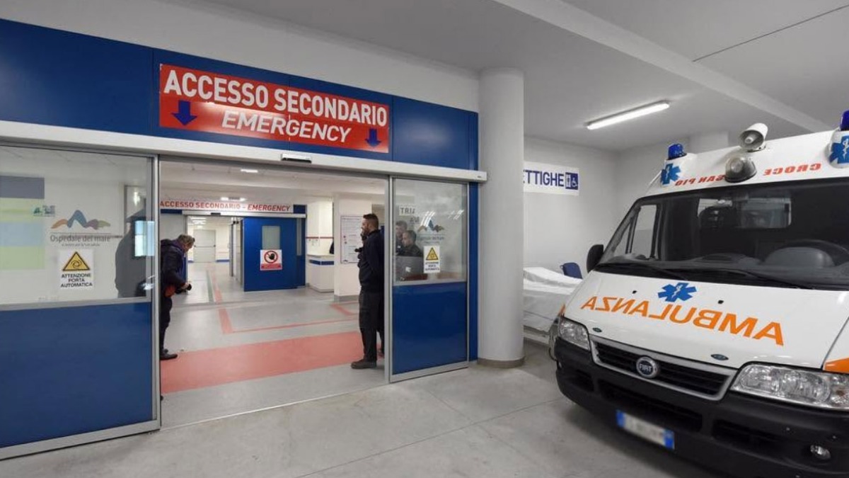 Ancora senza nome l'uomo trovato ferito a Torre - 