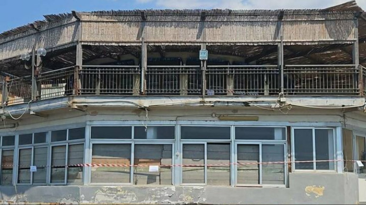 Sequestrato ristorante con lido sul litorale vesuviano - 
