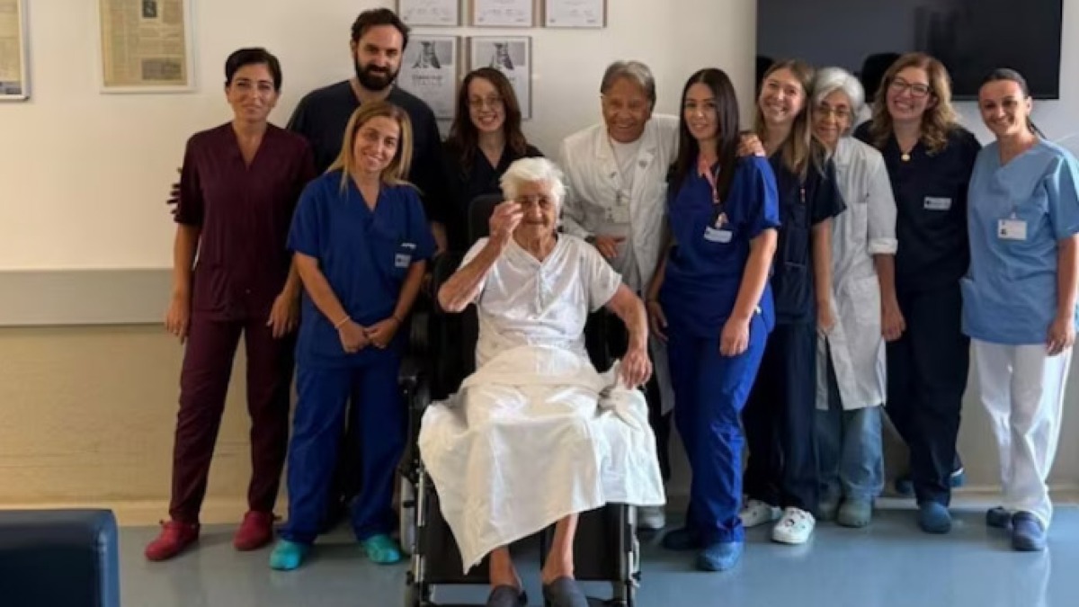 Colpita da un grave ictus a 95 anni, guarisce e torna a casa - 