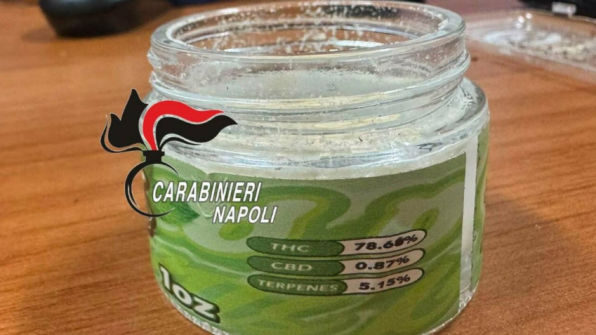 White hashish anche a Napoli: l'avevano 4 ragazzi insospettabili - 