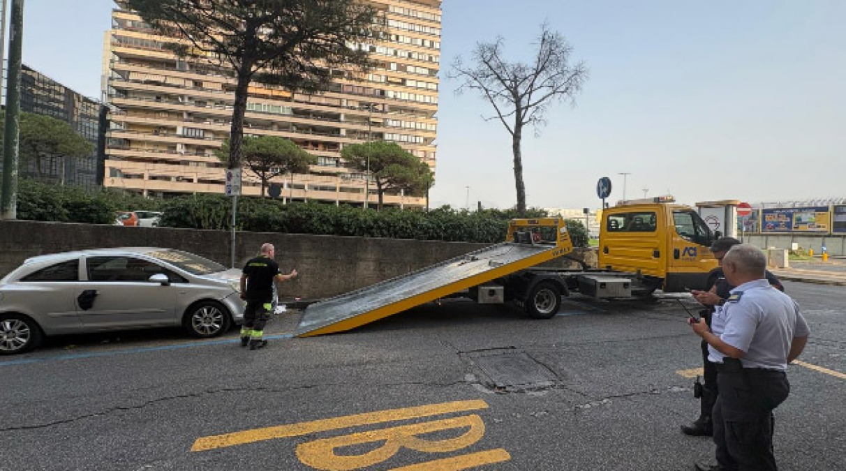 Centro Direzionale, rimossa auto sospetta: ecco tutti i dettagli - 