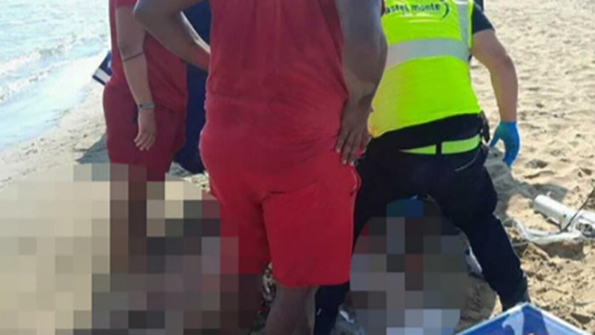 Donna di Pompei muore in spiaggia - 