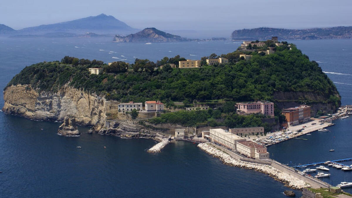 Incendio nel carcere di Nisida dopo la scossa - 