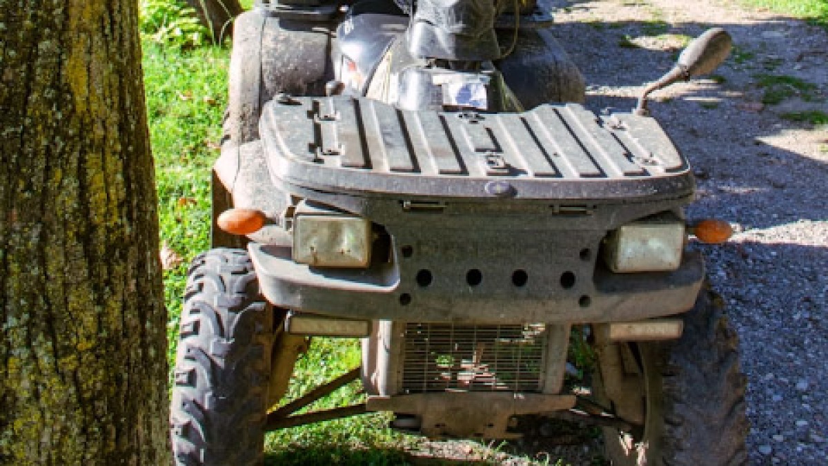 Bambini guidano i quad, denunciate i genitori