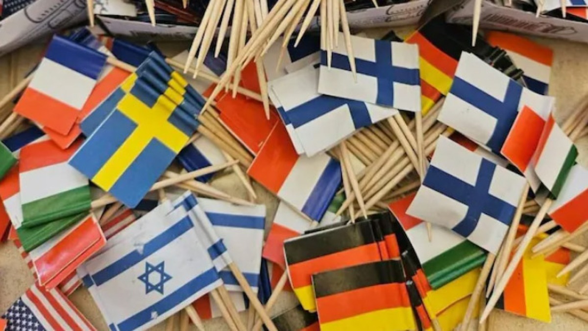 Bandierina di Israele sugli stuzzichini, caos al Gambrinus - 