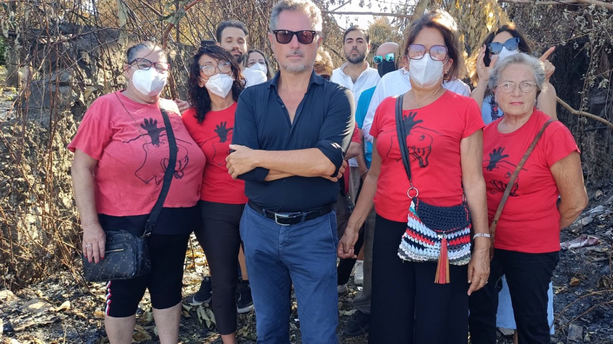 Roghi tossici tra Pompei e Boscoreale, le Mamme Vulcaniche tornano all'attacco