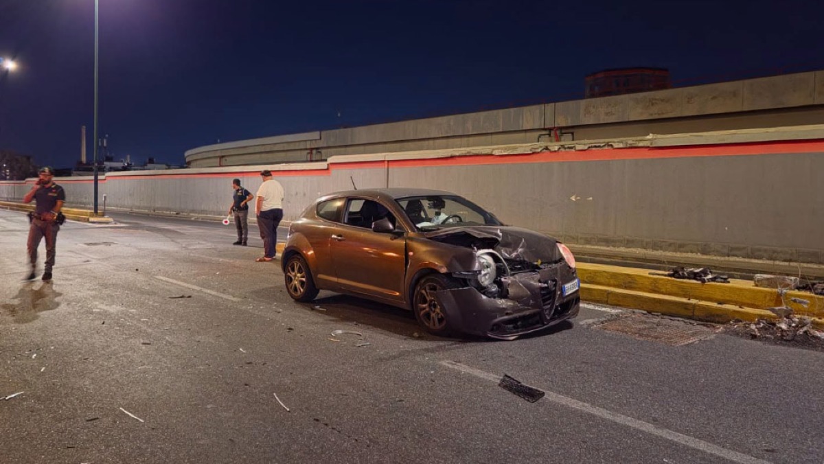 Grave schianto a Ponticelli, ci sono due feriti