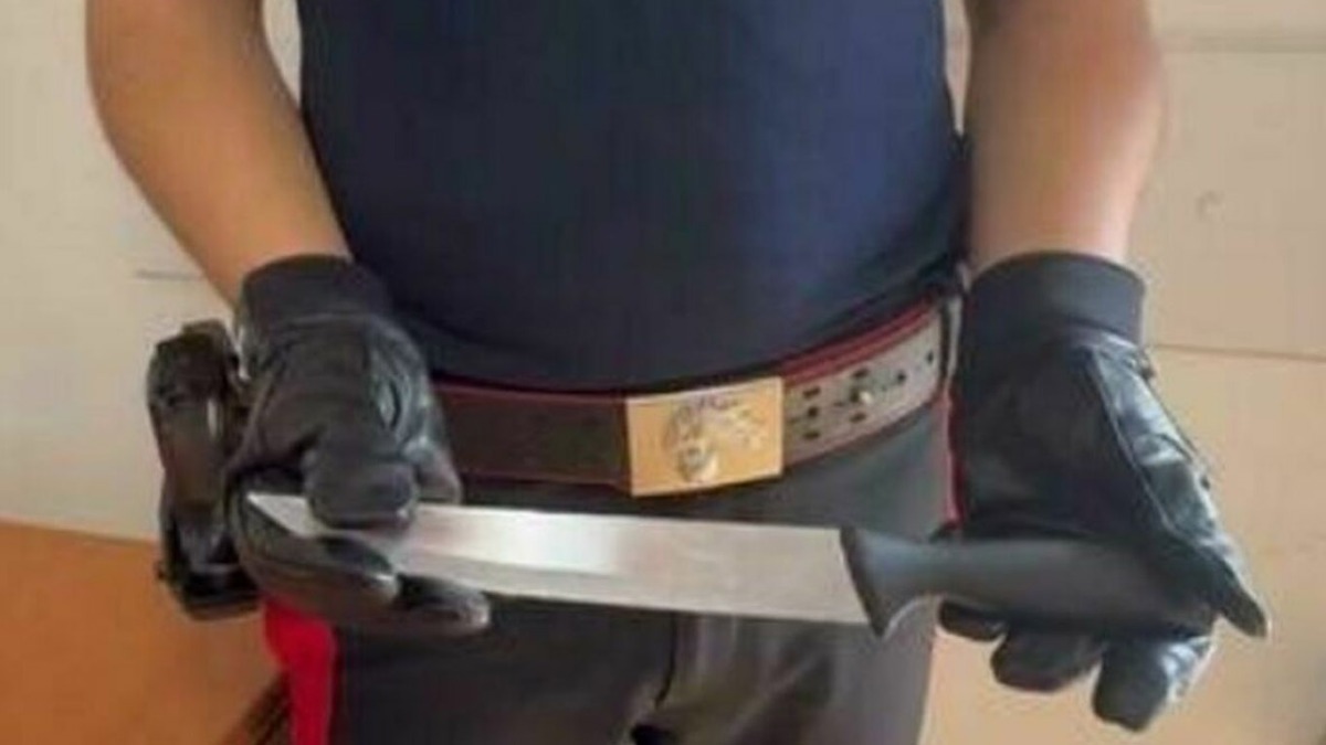 Terzigno, la lite in strada in un video prima del coltello a scuola - 