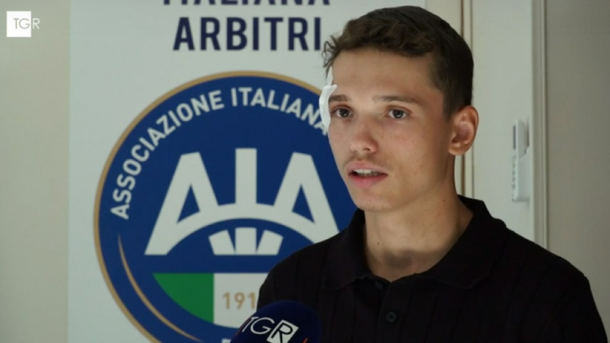 È dei Paesi Vesuviani l'arbitro ferito da una pietra - 