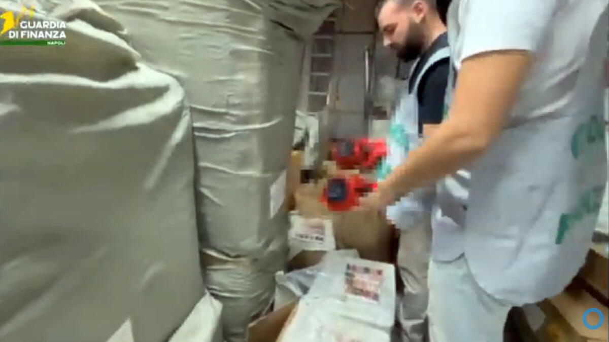 Cosmetici nocivi, maxi-sequestro e allerta in Campania - 