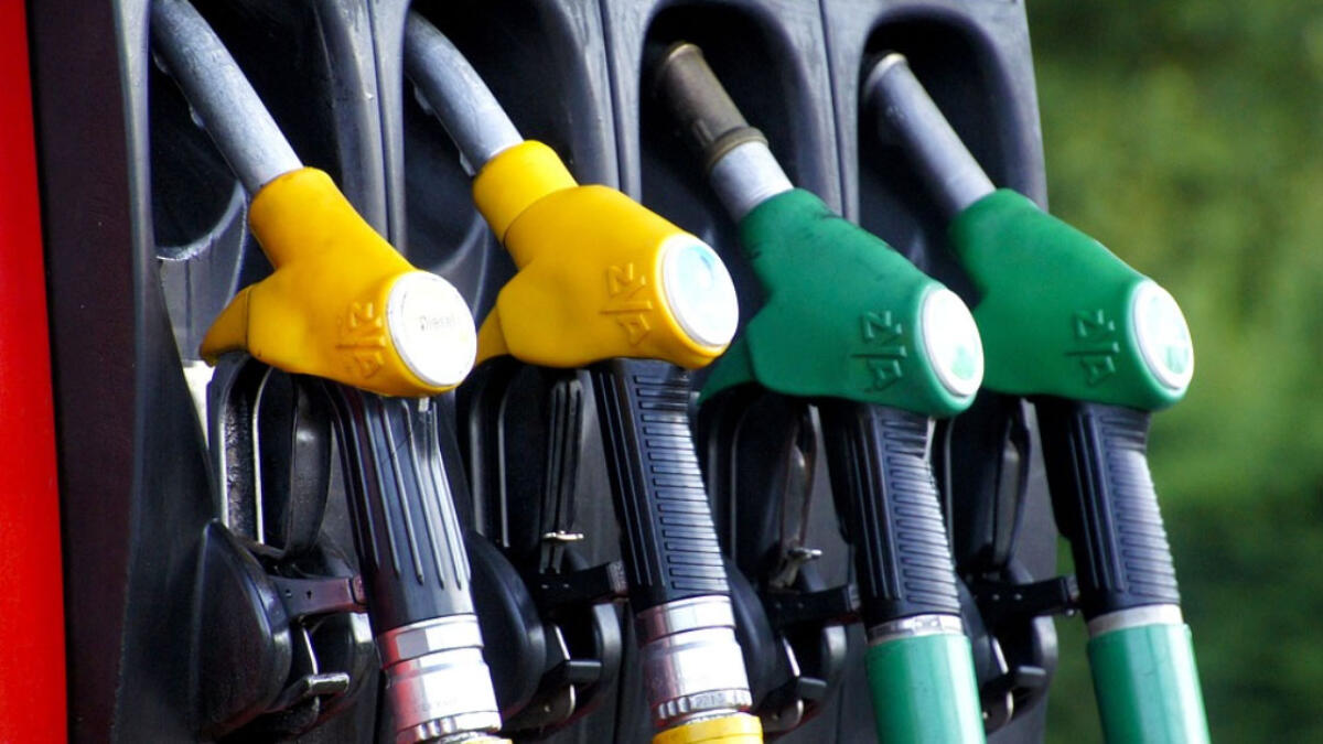 Carburanti, verso un buono benzina da 100 euro per i lavoratori - 