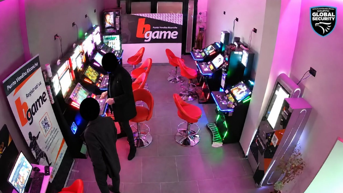 La vigilanza sventa furto in una sala slot di San Gennarello - 
