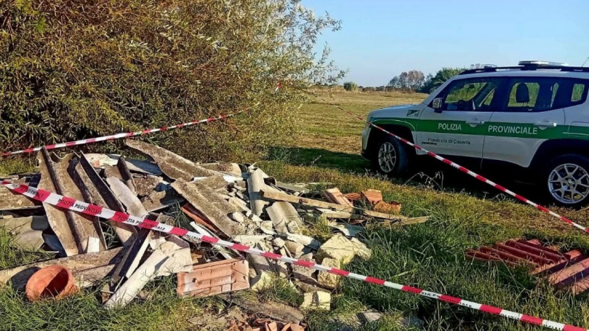 Eternit in un terreno, scatta l'allarme ambientale - 