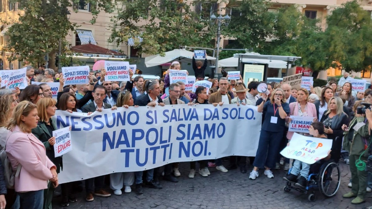 Papà pestato, in centinana alla manifestazione anti-violenza - 